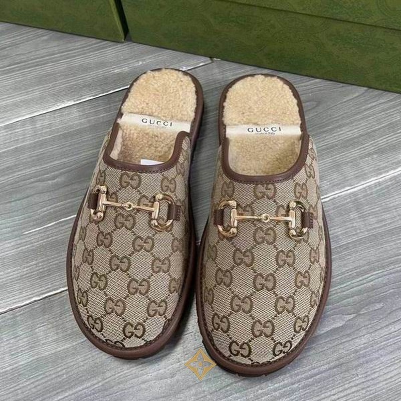 Gucci Men's Slippers 269